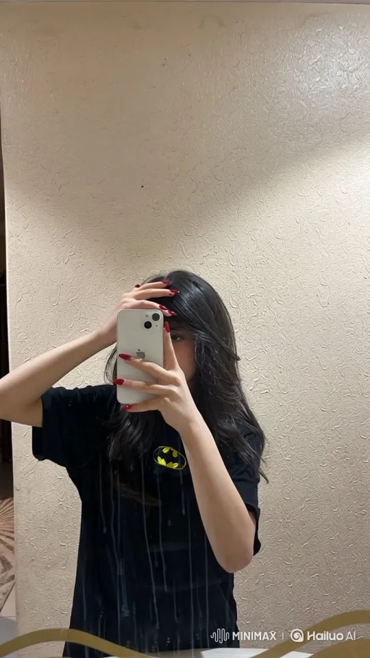 Police Officer and Woman's Unexpected Connection – AI Generated Video | Hailuo AI