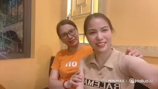 Women's Bond of Support and Determination – AI Generated Video | Hailuo AI