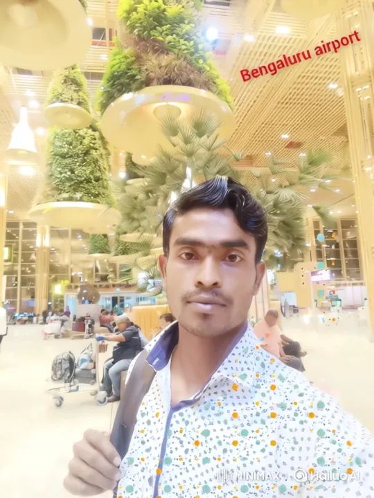 Romantic Encounter in a Golden-Hour Park Setting – AI Generated Video | Hailuo AI