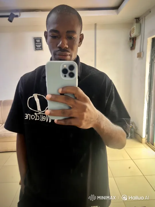 Young Man Showcases iPhones in His Shop – AI Generated Video | Hailuo AI