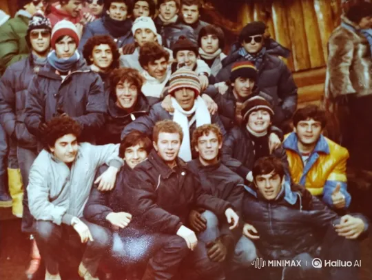 Vintage Group Portrait Animates into Playful Scuffle – AI Generated Video | Hailuo AI