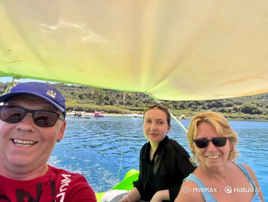 Joyful Boat Ride on Turquoise Water – AI Generated Video | Hailuo AI
