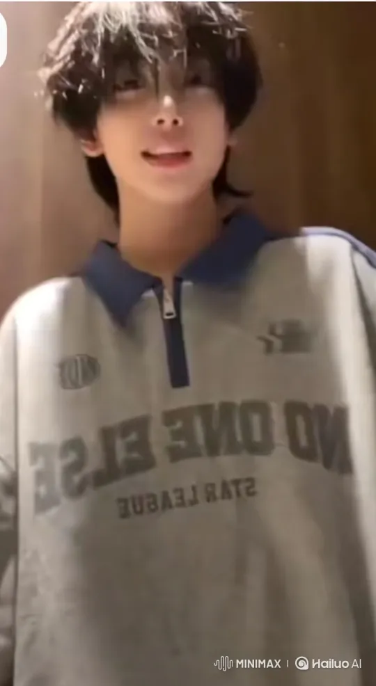 Young Man Kisses Miniature Girl on Palm – AI Generated Video | Hailuo AI
