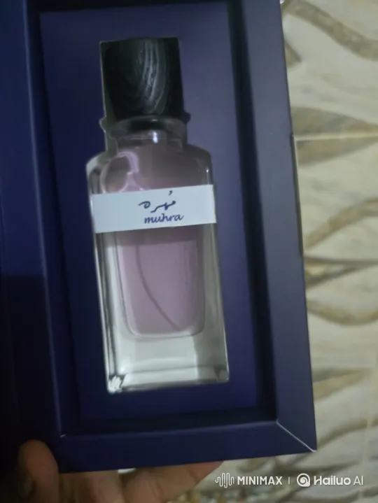 Miniature Crew Polishes Giant Perfume Bottle – AI Generated Video | Hailuo AI