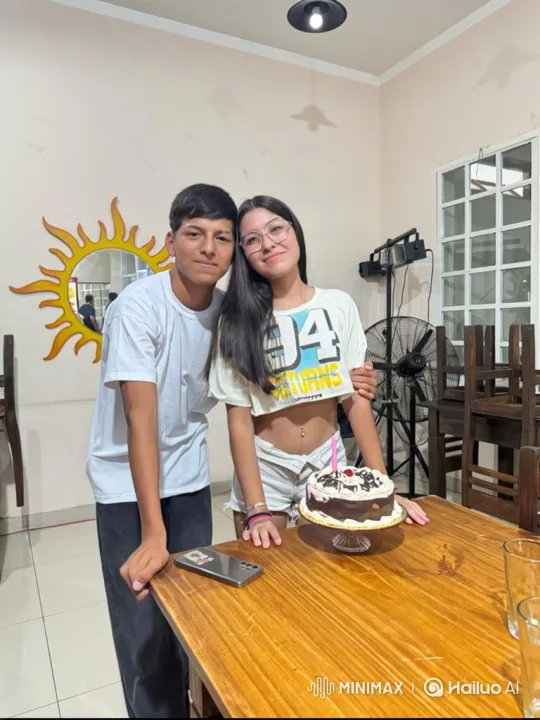 Family Celebrates Toddler's Birthday with Embrace – AI Generated Video | Hailuo AI