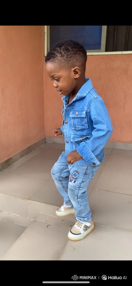 Boy Dances Cheerfully on Porch with Light-Up Shoes – AI Generated Video | Hailuo AI