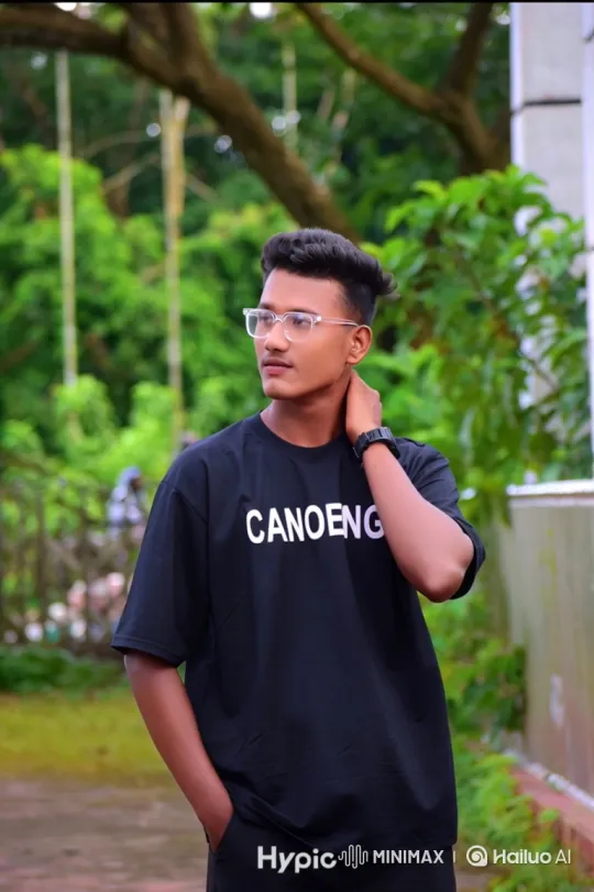 Young Couple Sharing a Romantic Moment in the Park – AI Generated Video | Hailuo AI