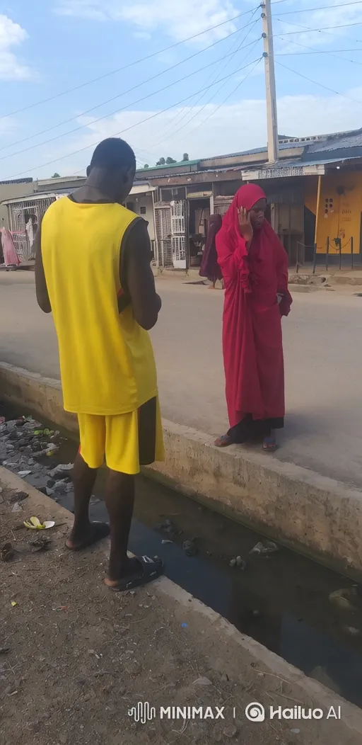 Transformation of Civilians into Soldiers in a Street Scene – AI Generated Video | Hailuo AI