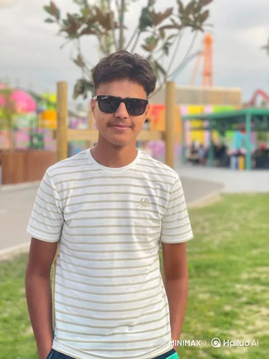 Young Couple's Joyful Embrace in a Park Setting – AI Generated Video | Hailuo AI
