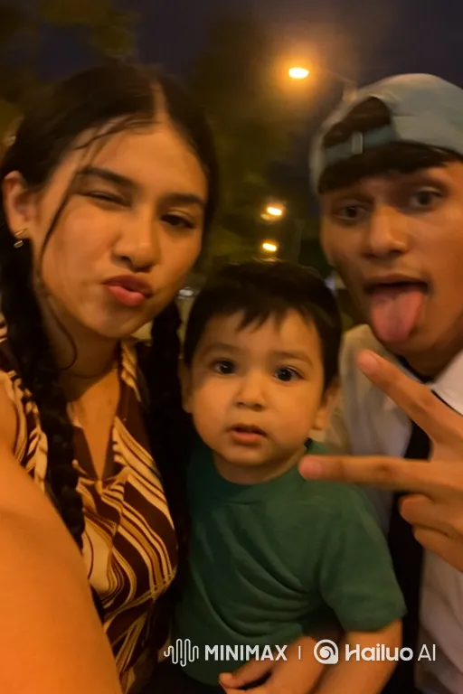 Night Park Portrait: Family's Candid Moment – AI Generated Video | Hailuo AI