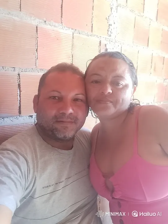 Couple in Intimate Embrace with Gentle Smiles – AI Generated Video | Hailuo AI