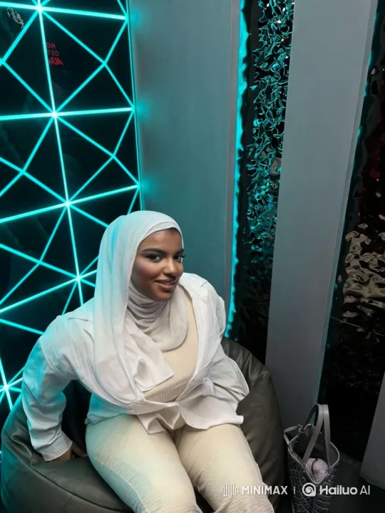 Unexpected Connection Between Police Officer and Woman in Hijab During Arrest – AI Generated Video | Hailuo AI